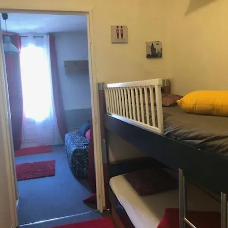 Joli Montagne Au Pied Des Pistes Allos