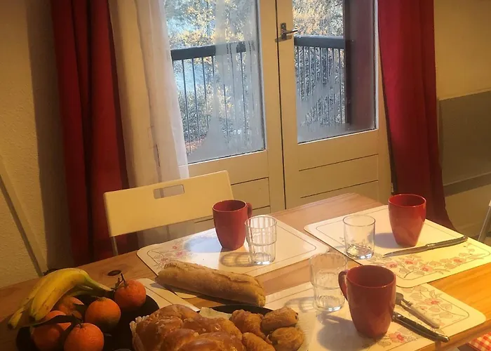 Joli Montagne Au Pied Des Pistes *